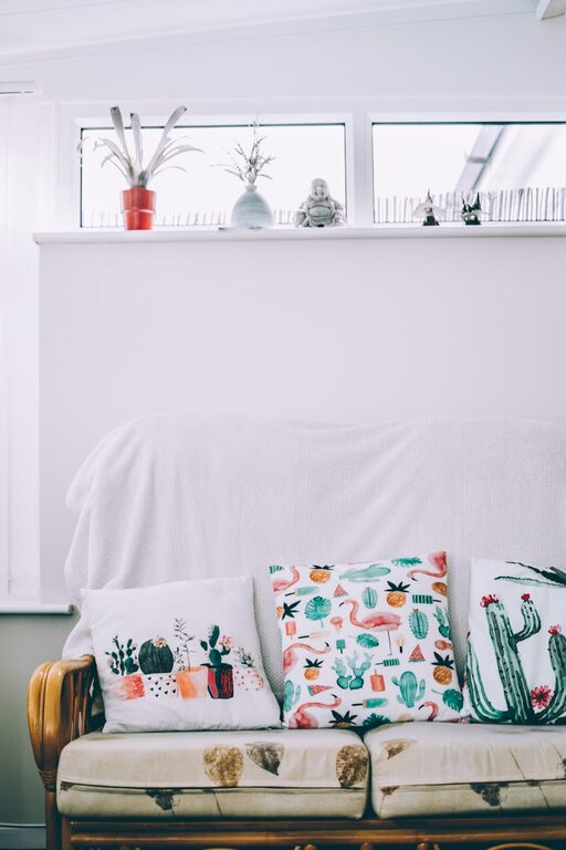 Affordable Ways to Create a Cozy, Inviting Living Space