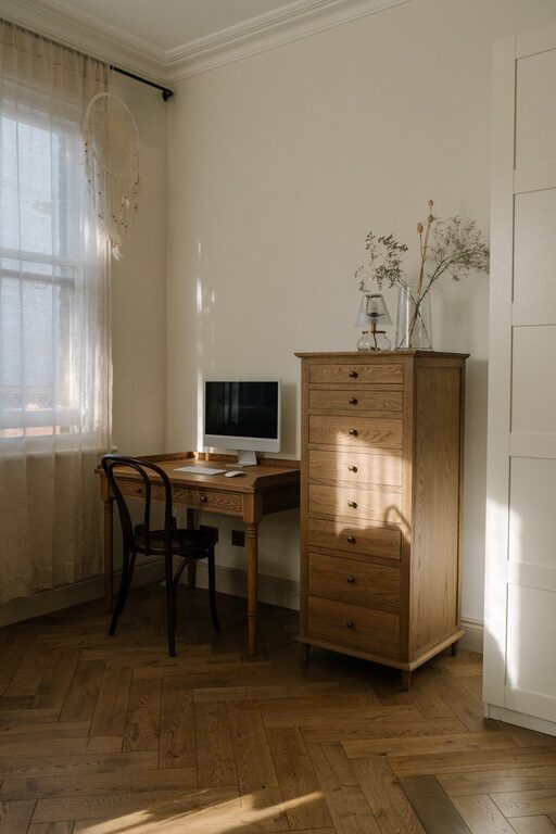 Simple Tips for Creating a Cozy and Inviting Home Workspace